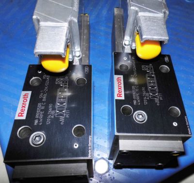 REXROTH力士乐比例方向阀 4WRPE10CB80M-2X/G24K0/A1M-846