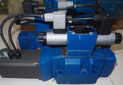 Rexroth力士乐 比例阀 4WRKE10W6-50P-3X/6EG24EK31/F1D3M